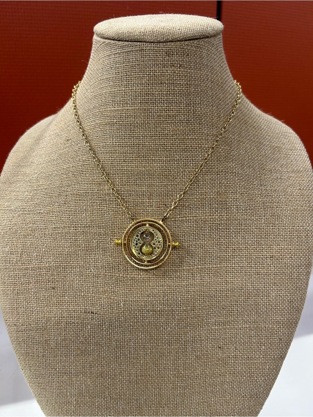 Harry Potter Hermione’s Time-Turner Pendant Necklace with real hourglass